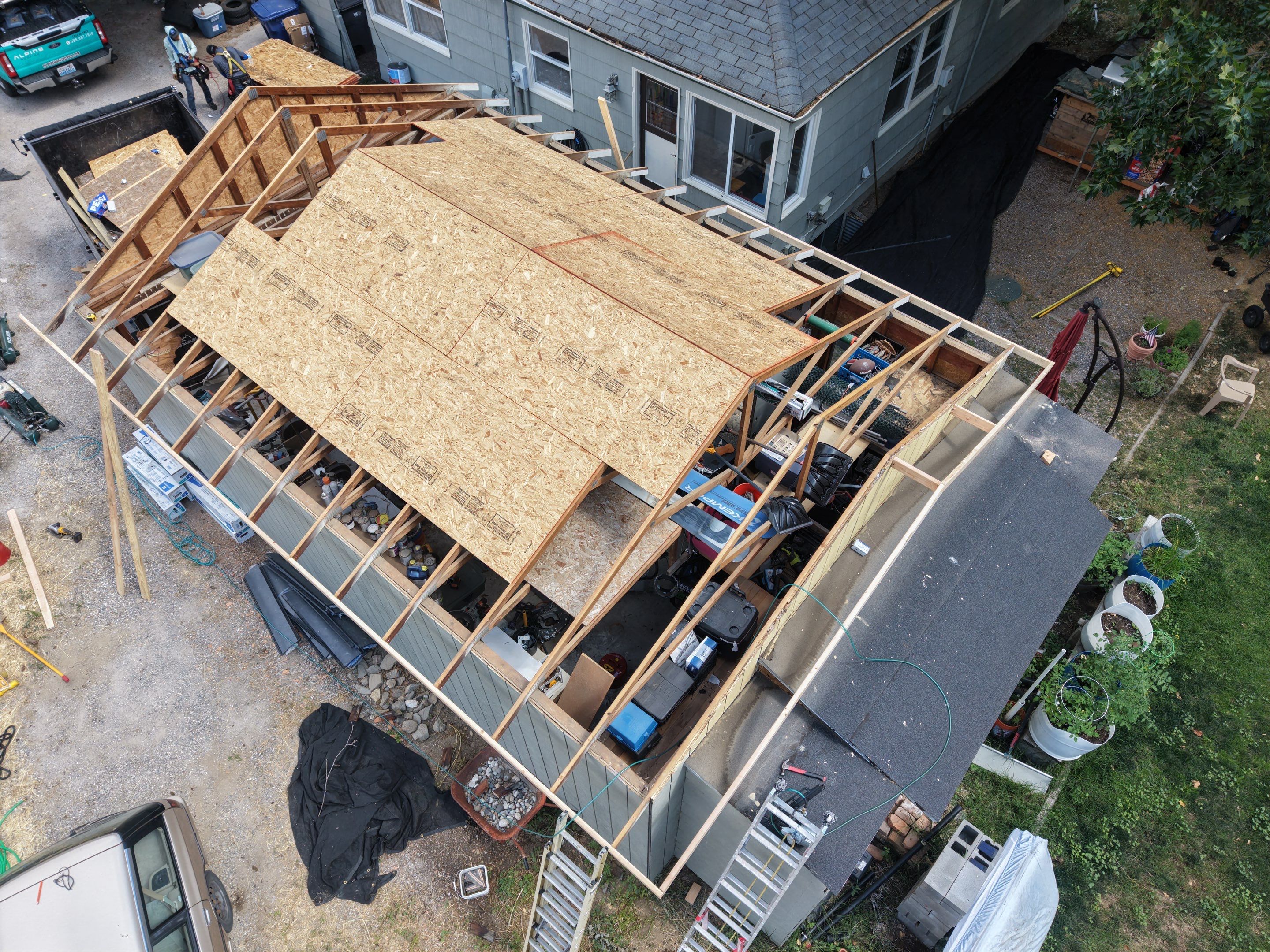 Residential Asphalt Shingle Roof Replacement for Home and Garage in Wenatchee by Alpine Roofing