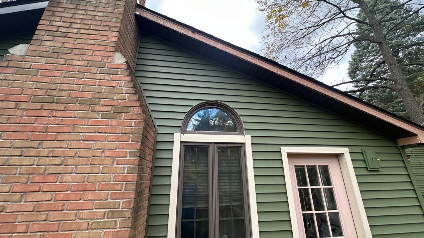 Siding Replacement using CertainTeed Restoration Classis D4 by 180 Contractors