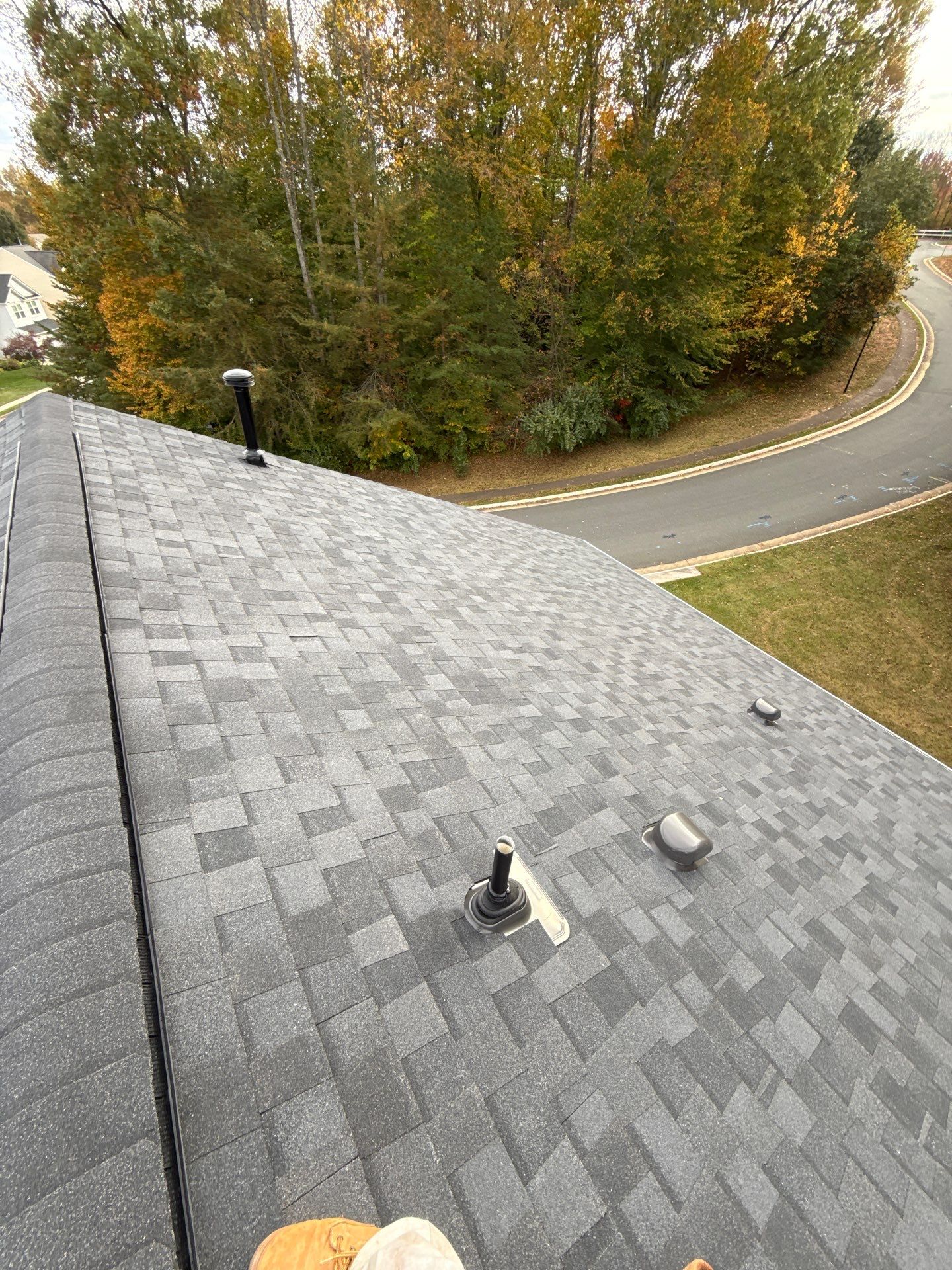 Woodbridge:Residential Roof Replacement with CertainTeed Landmark PRO in Max Def Moire Black  by RM Banning, Inc.