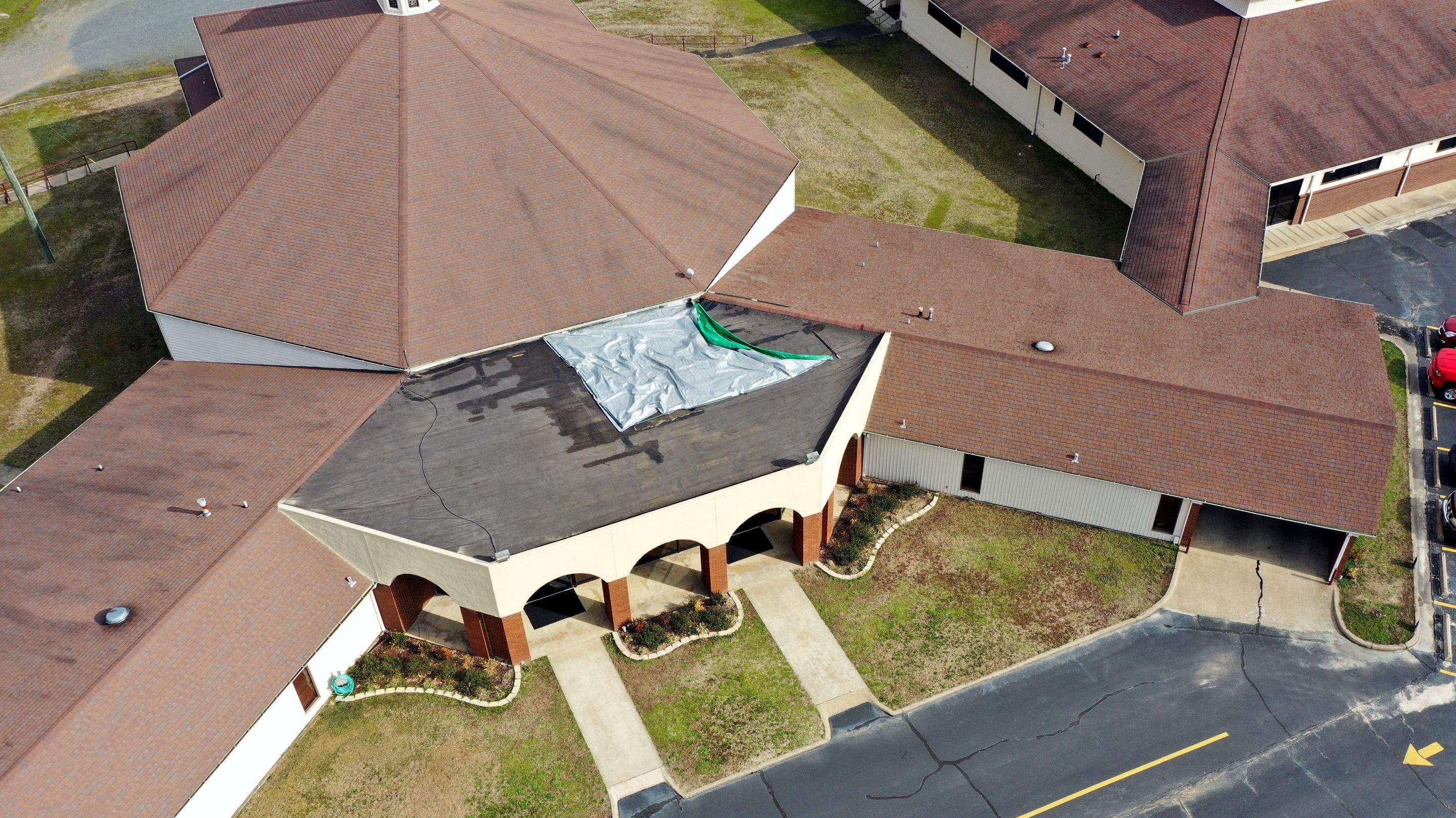 First Assembly of God, De Queen, Arkansas by Hostetler Roofing