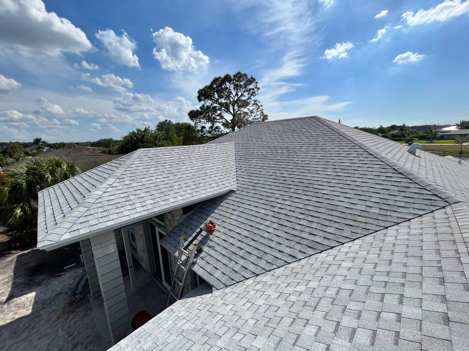 Tamko Heritage Glacier White by Total Roofing System The Metal Roof Experts