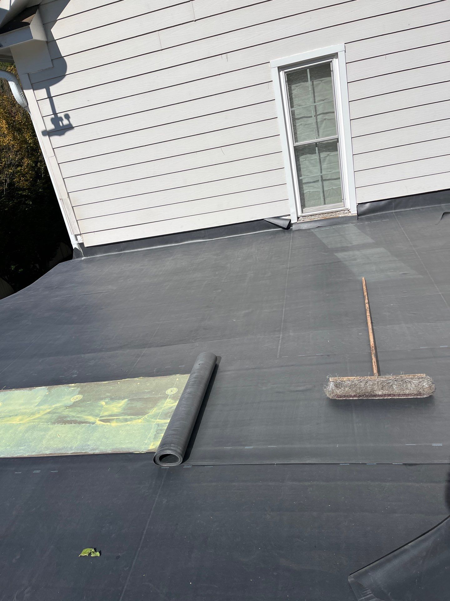 McLean - Residential Flat Roof Replacement with Carlisle Syntec EPDM by RM Banning, Inc.