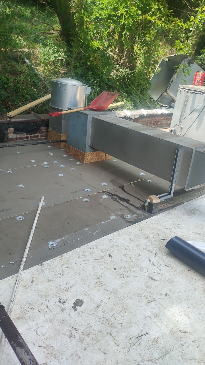 Grateful Head Pizza by Hostetler Roofing