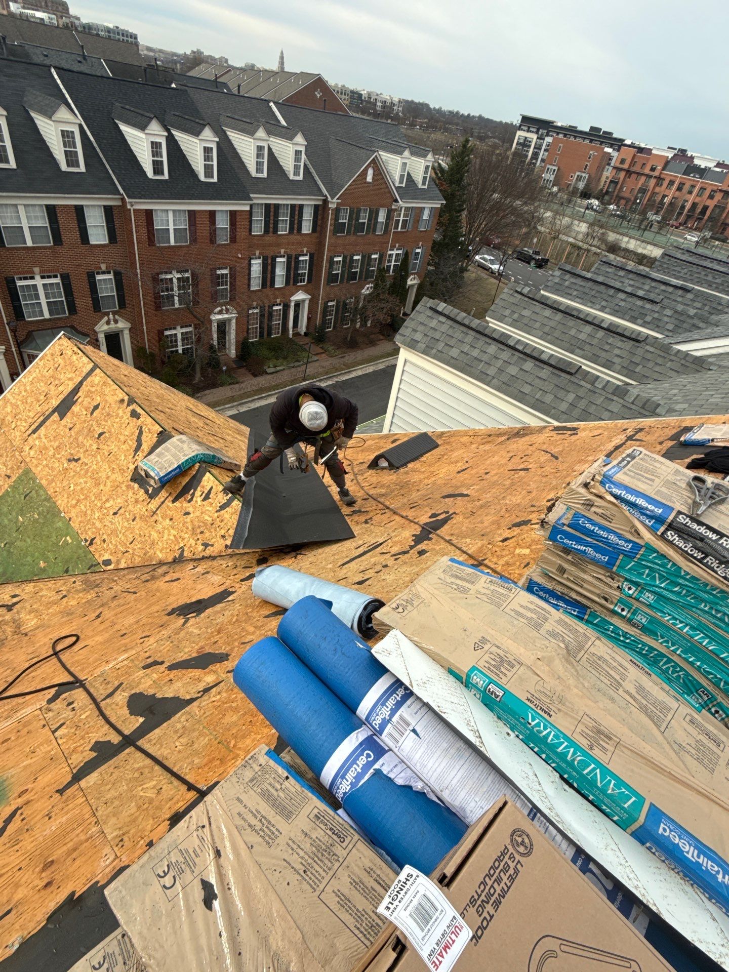 Alexandria: Residential Roof Replacement with CertainTeed Landmark in Georgetown Gray by RM Banning, Inc.