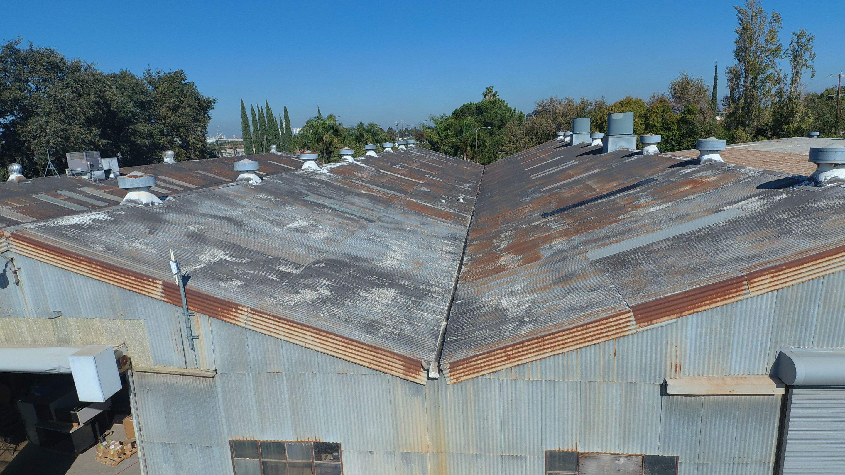 MR Roofing system using Conklin BenchPly system with PUMA top coat by Straight Edge Roofing Inc