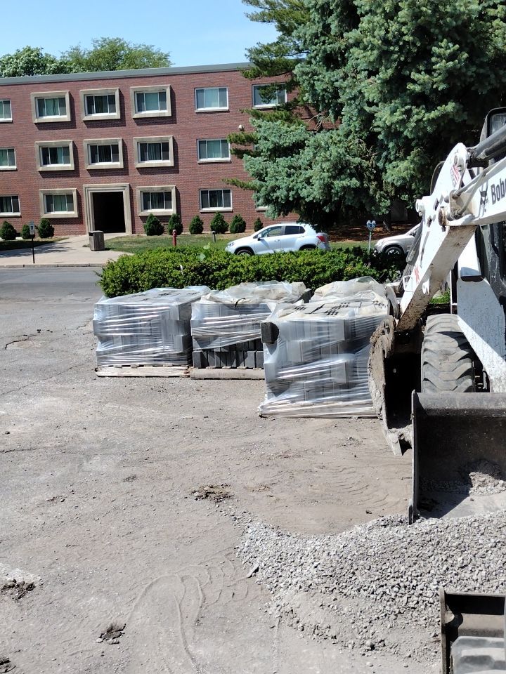 Replacement of existing retaining wall.  by New Horizon Landscapes