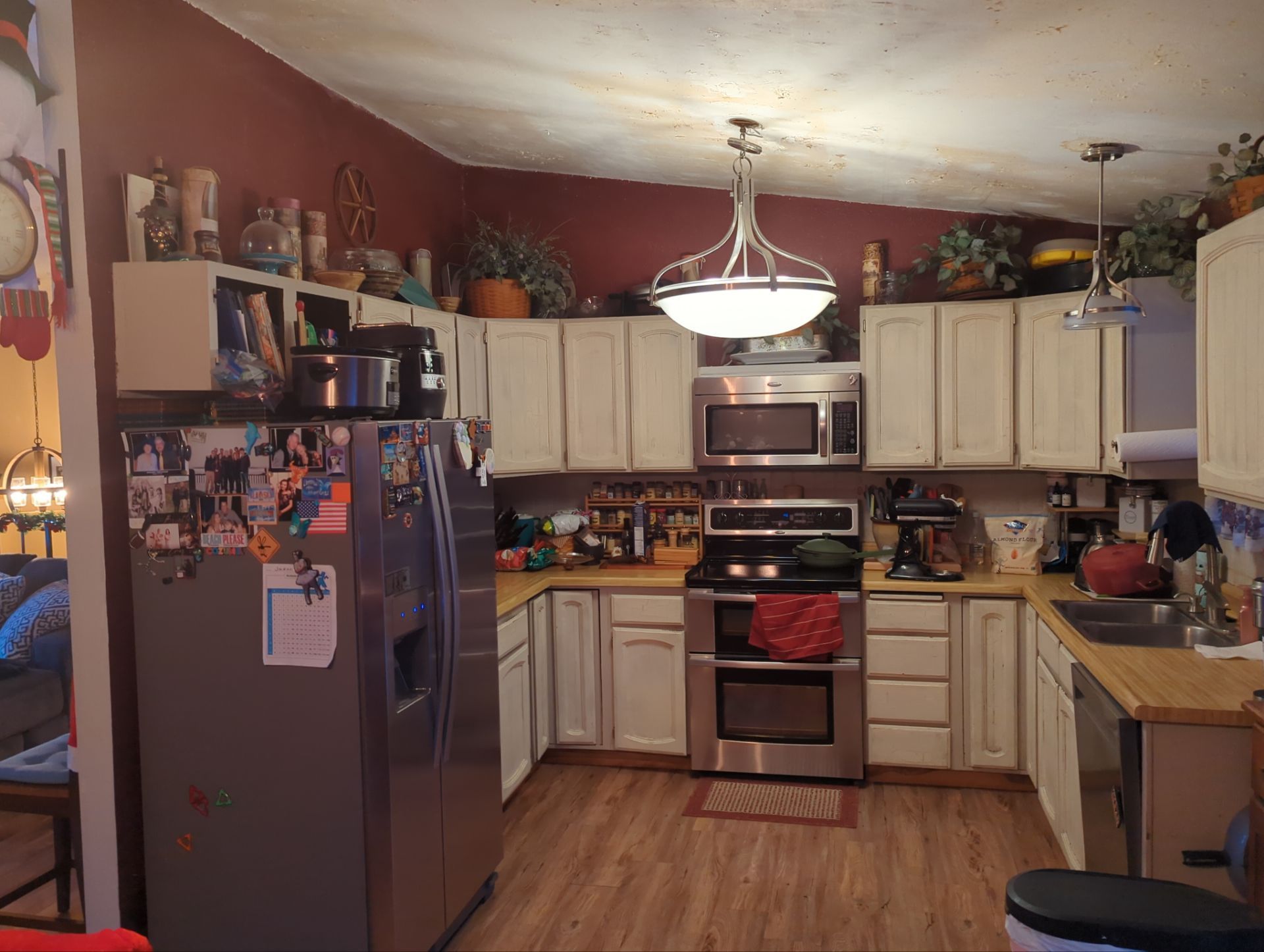 Residential Interior Repaint by Midnight Sun Painting