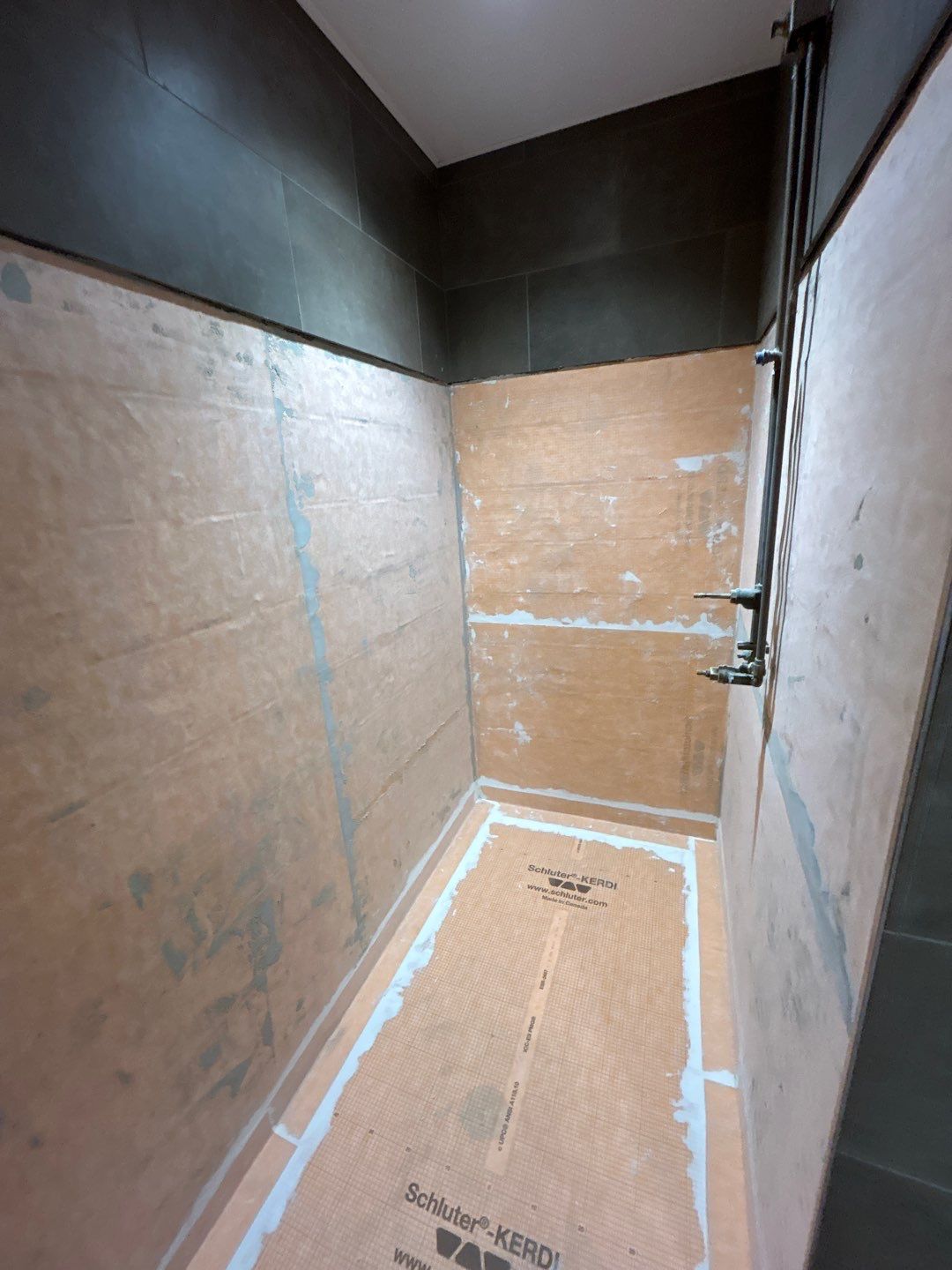 Trucking company showers by Footprints Floors of Nashville