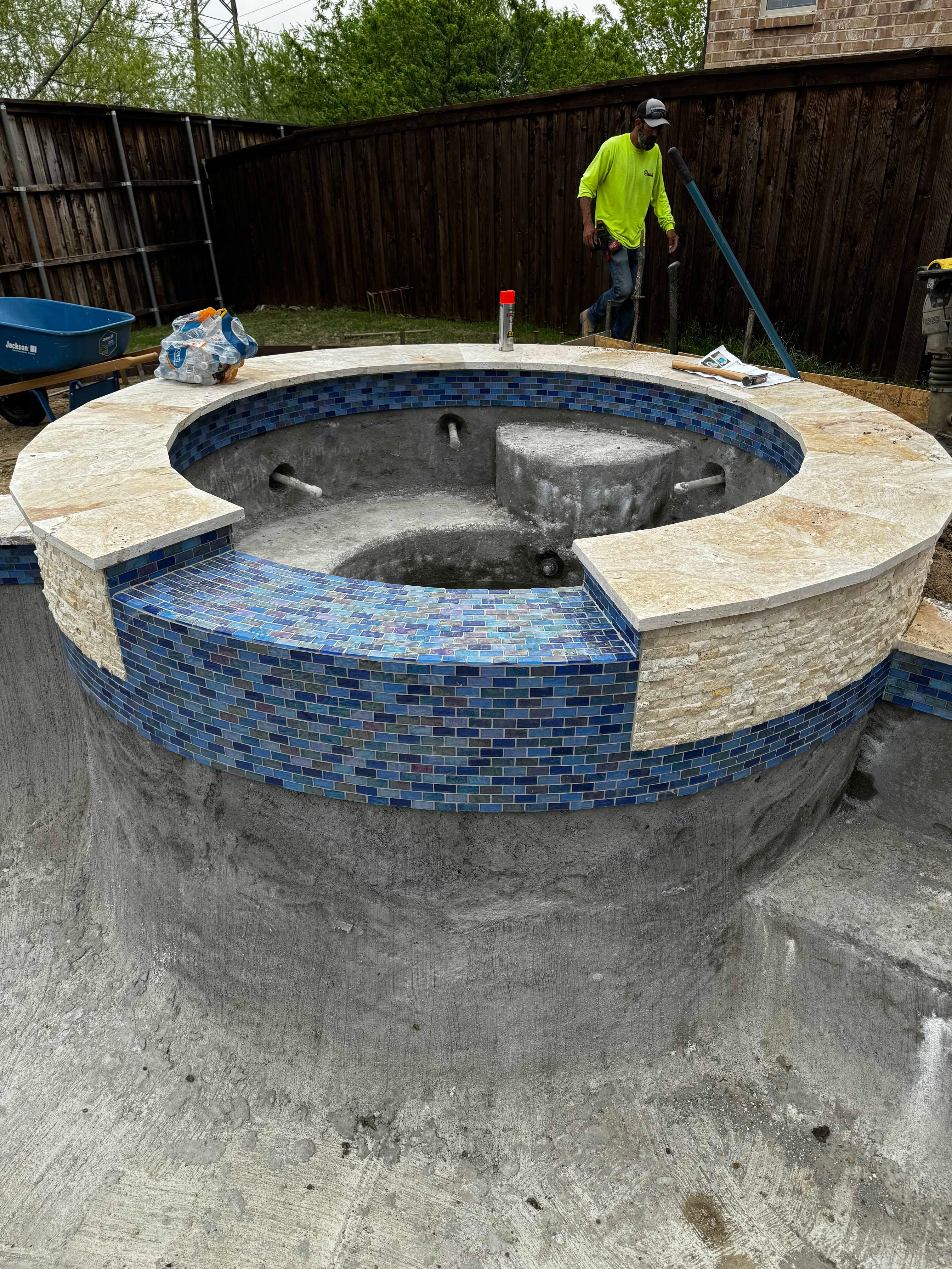 Freeform Pool and Spa with Pergola and Outdoor Kitchen by Pinnacle Pools and Spas - DFW