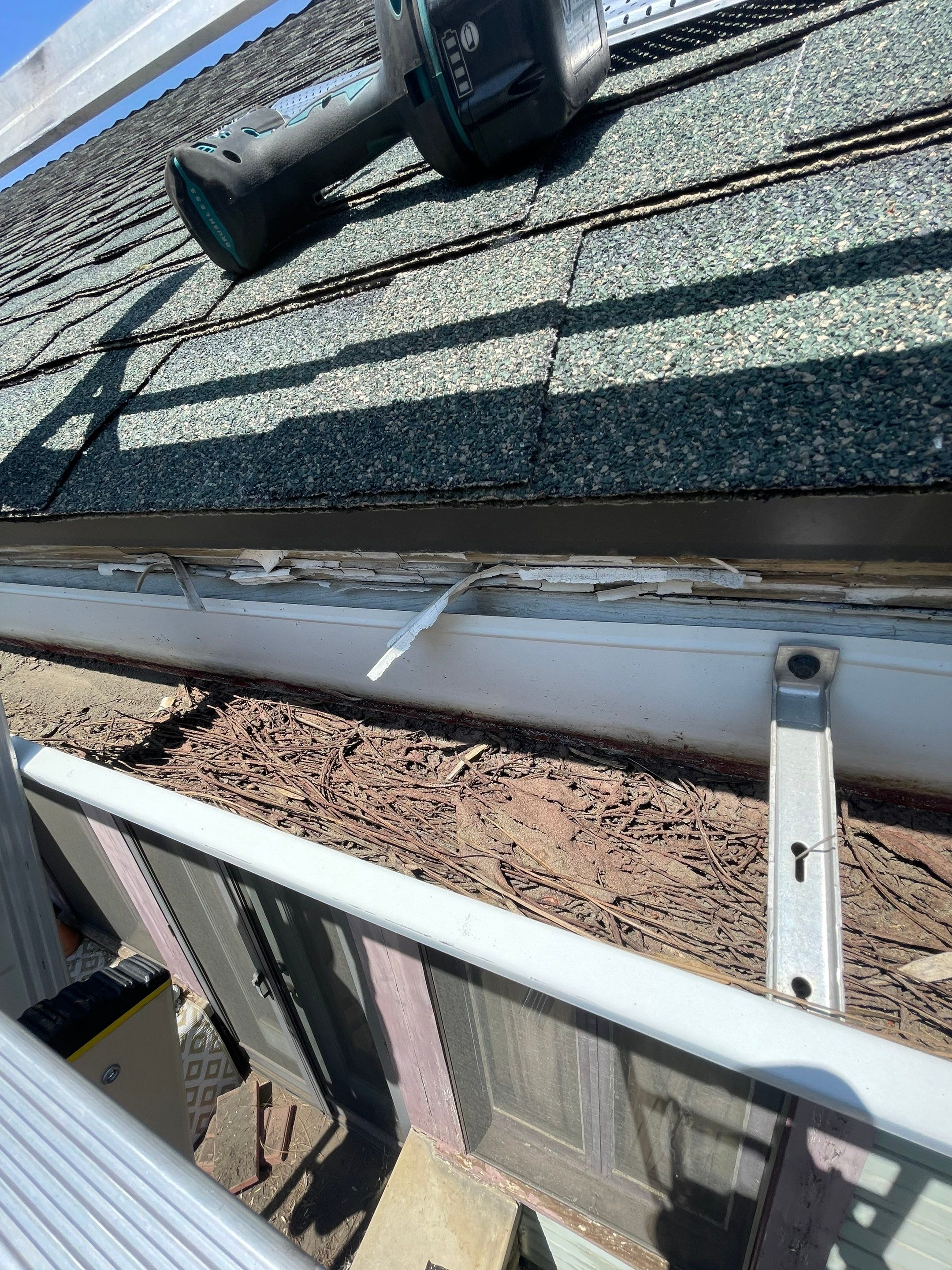 Gutter Cleaning & Guard Installation in San Dimas Ca by Palm Coast Solar Cleaning