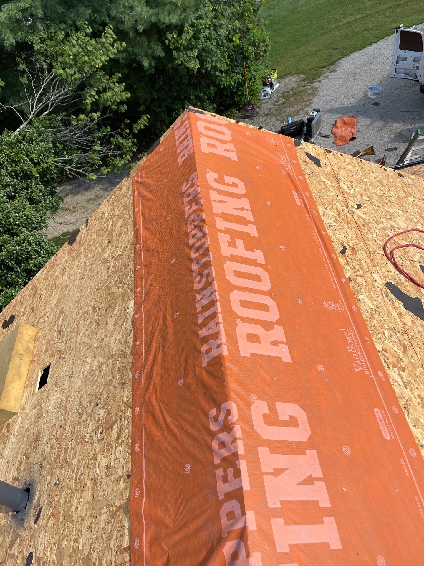 Residential Roofing Installation using GAF Timberline HDZ Charcoal by Rainstoppers Roofing