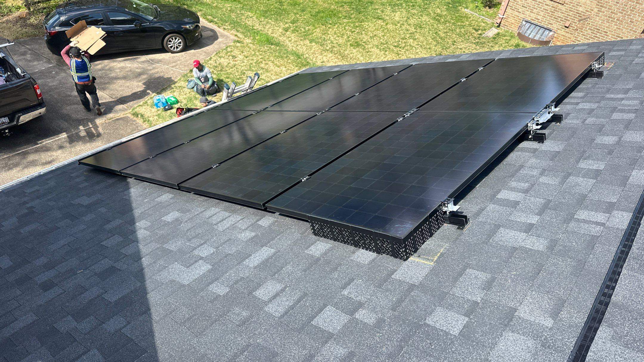 Maxeon Solar Panel / Owens Corning Shingle Installation by American Home Contractors