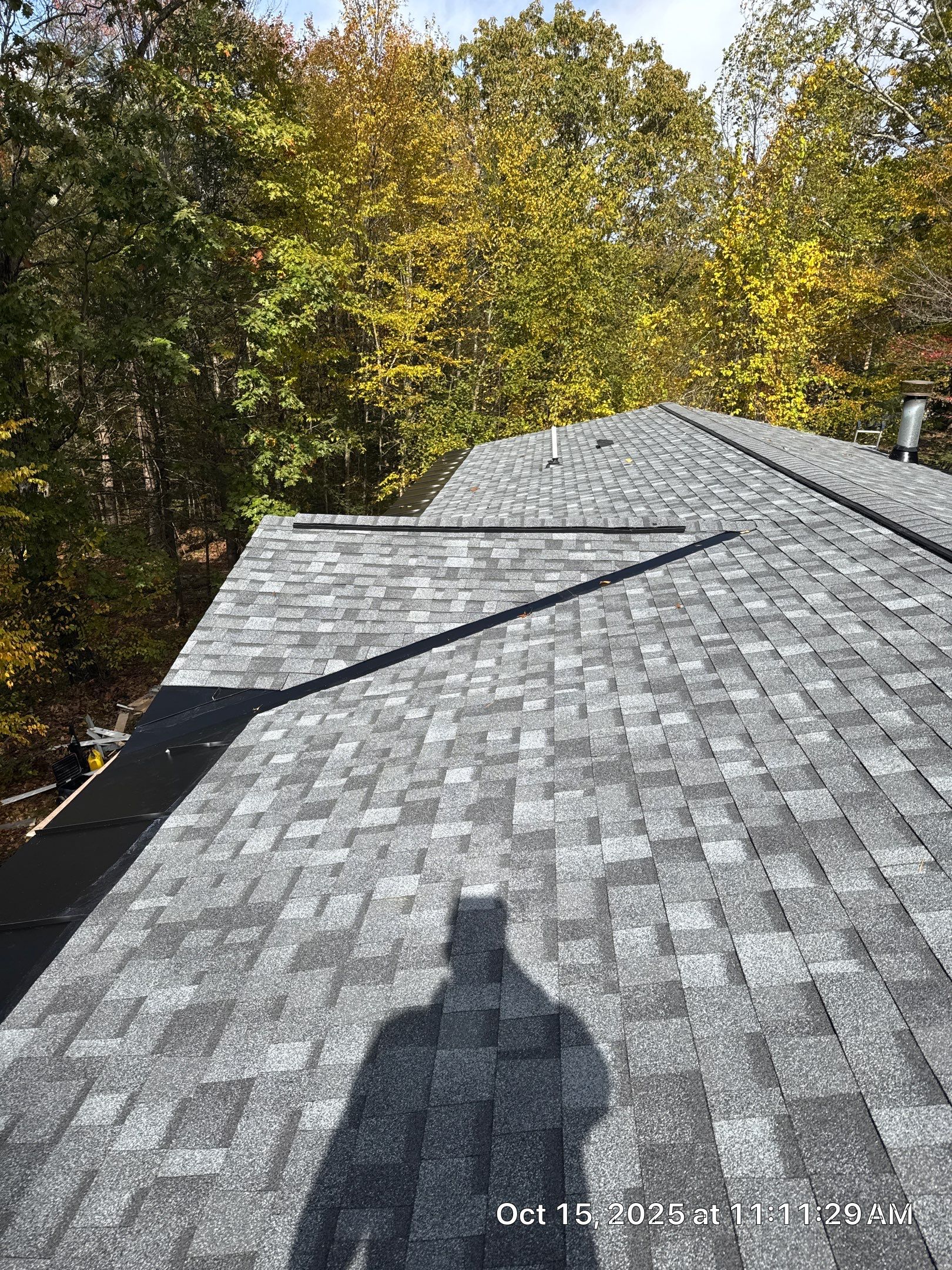 Roof Replacement in Raymond, NH – Owens Corning TruDefinition Duration Shingles in Slatestone Gray by Compass exteriors