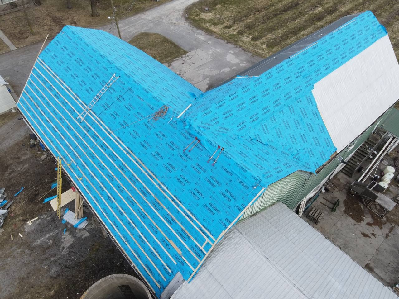 Barn Roof Exposed Fastener Metal Roof using Vicwest UltraVic by Jay Carter Roofing & Sheet Metal