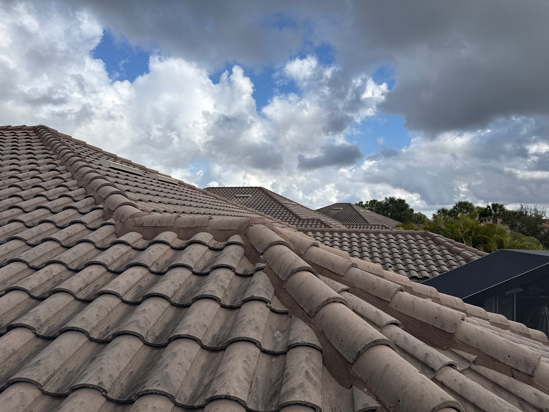 Barrel Tile Roof Cleaning – Lakewood Ranch, FL by Sunshine AquaWash