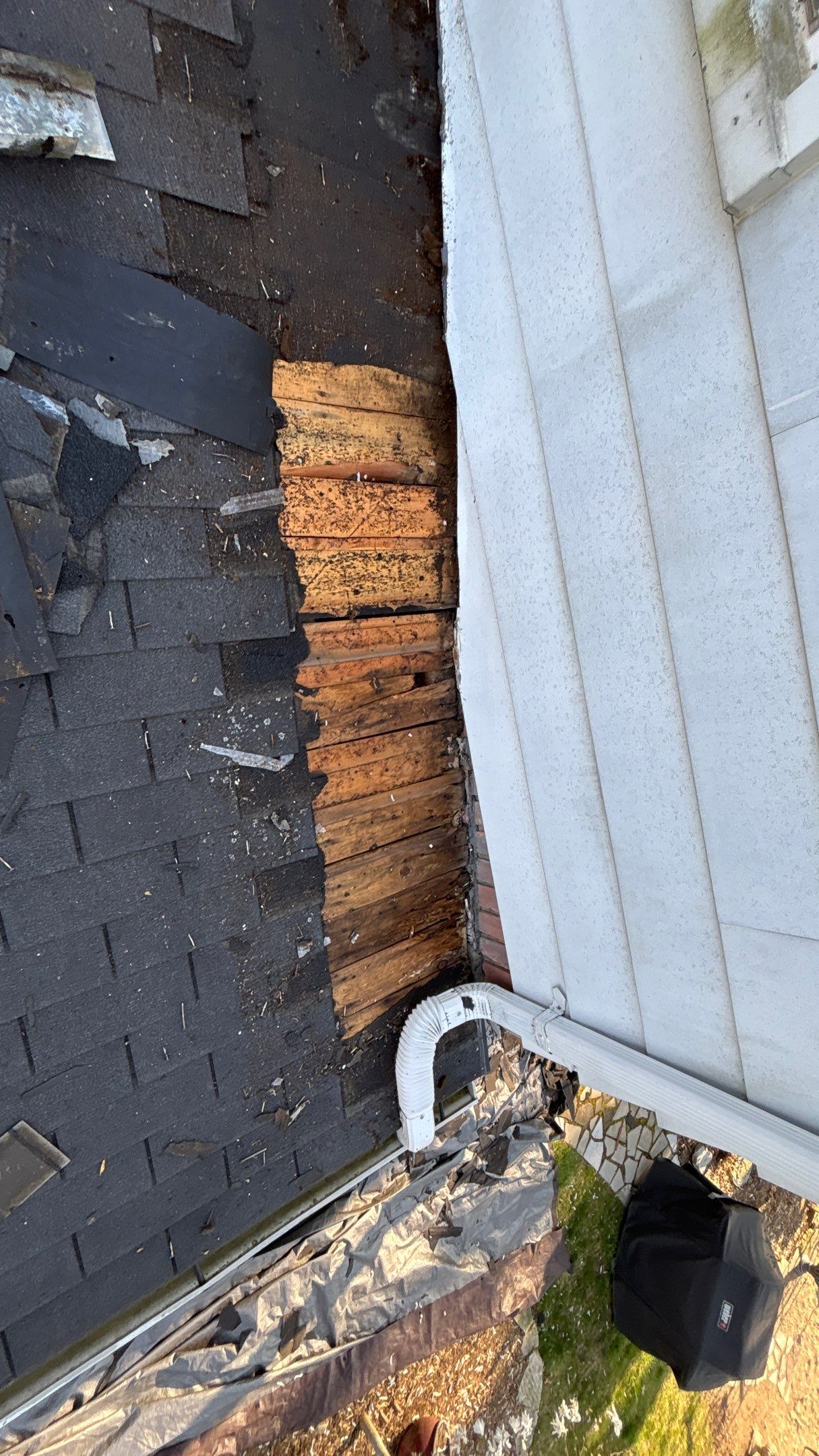 Roof Replacement using Owens Corning Onyx Black by 180 Contractors