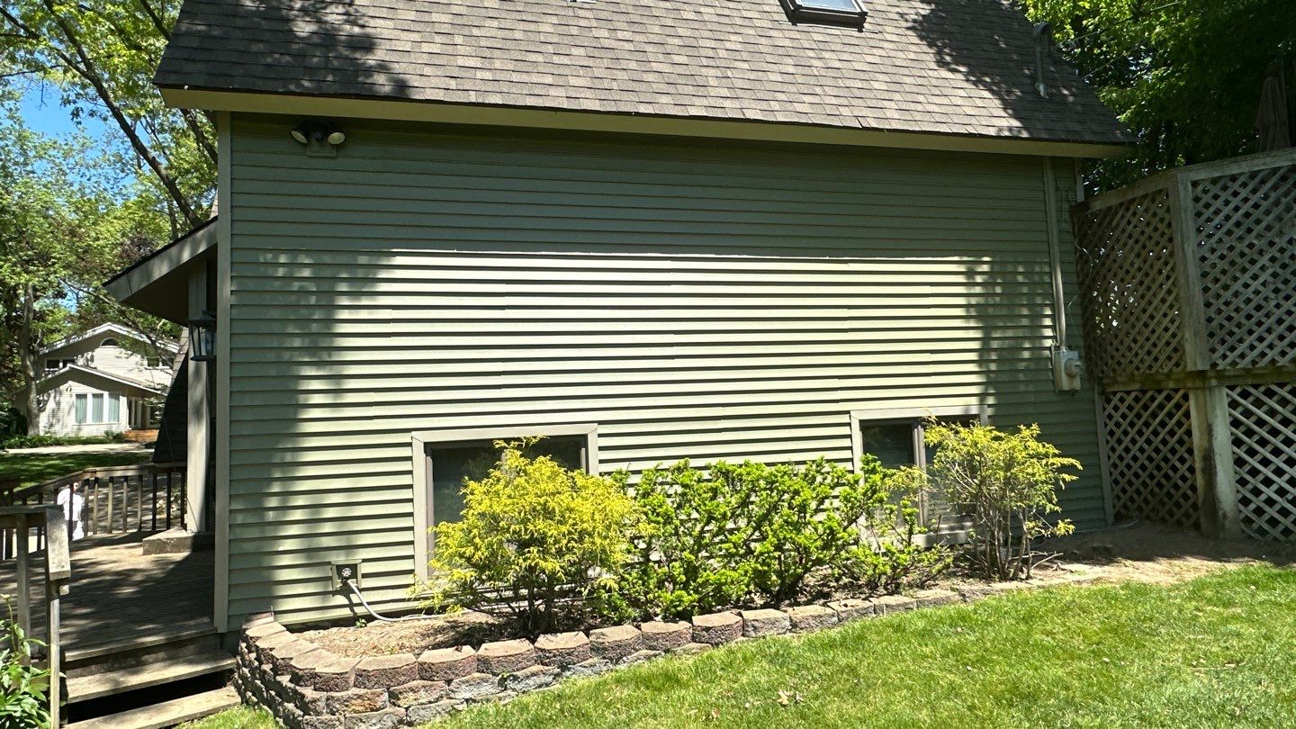 Siding Replacement using CertainTeed Restoration Classis D4 by 180 Contractors