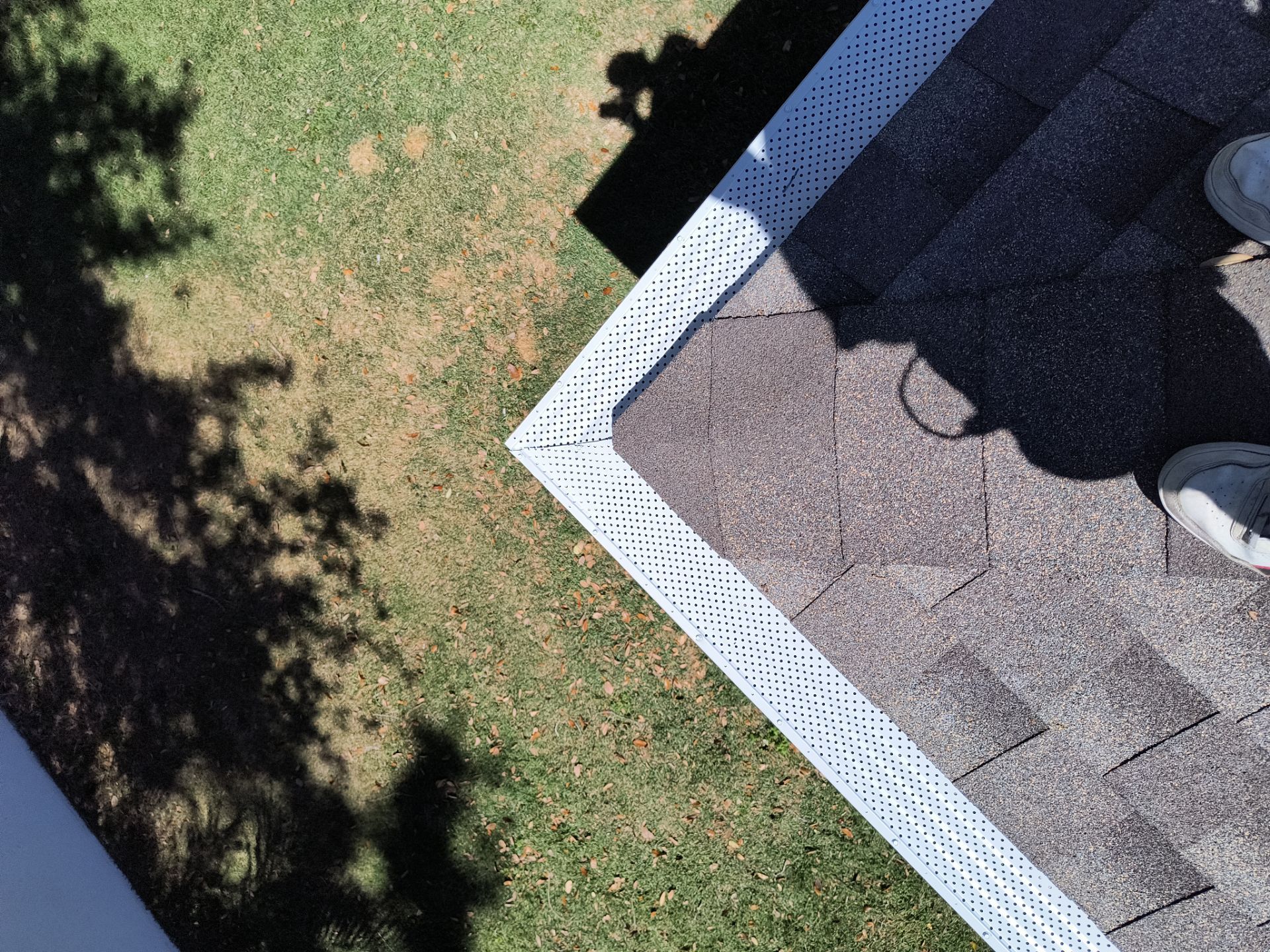 Leaf Guard using Gutter Guards in Sarasota FL by Gutter Professors