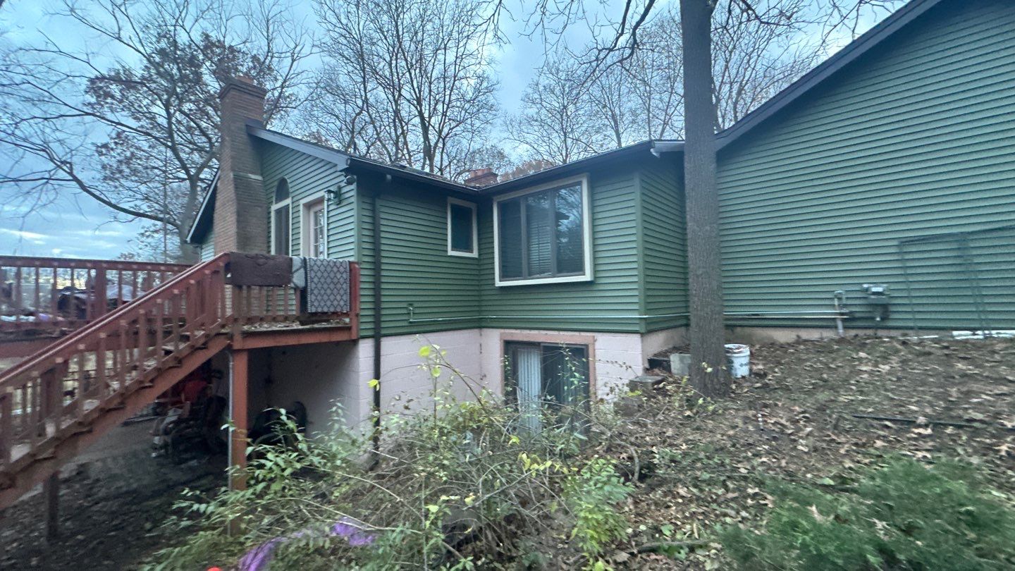 Siding Replacement using CertainTeed Restoration Classis D4 by 180 Contractors