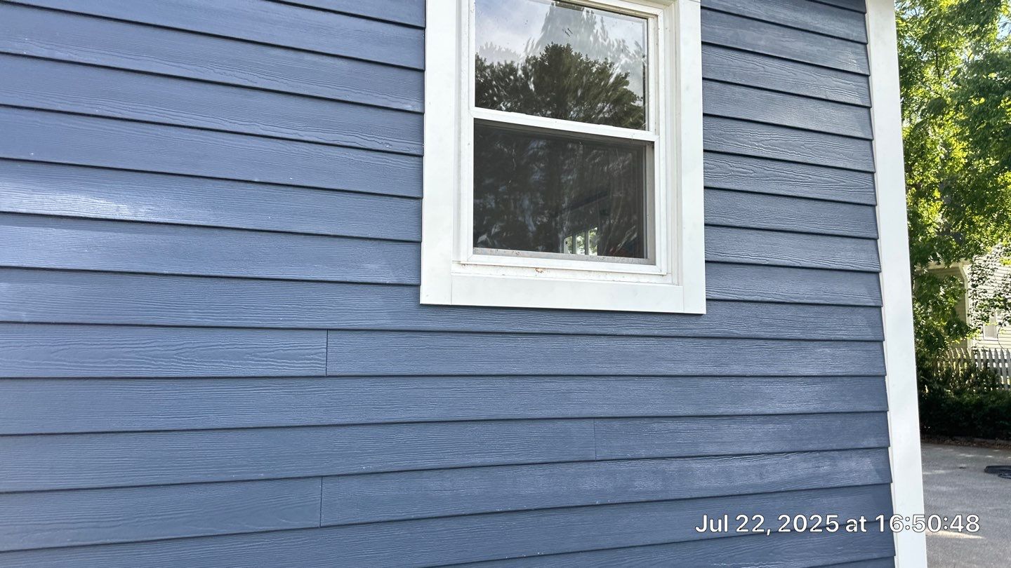 James Hardie Lap Siding Installation in Chelmsford, MA by Mighty Dog Roofing of Greater Middlesex County