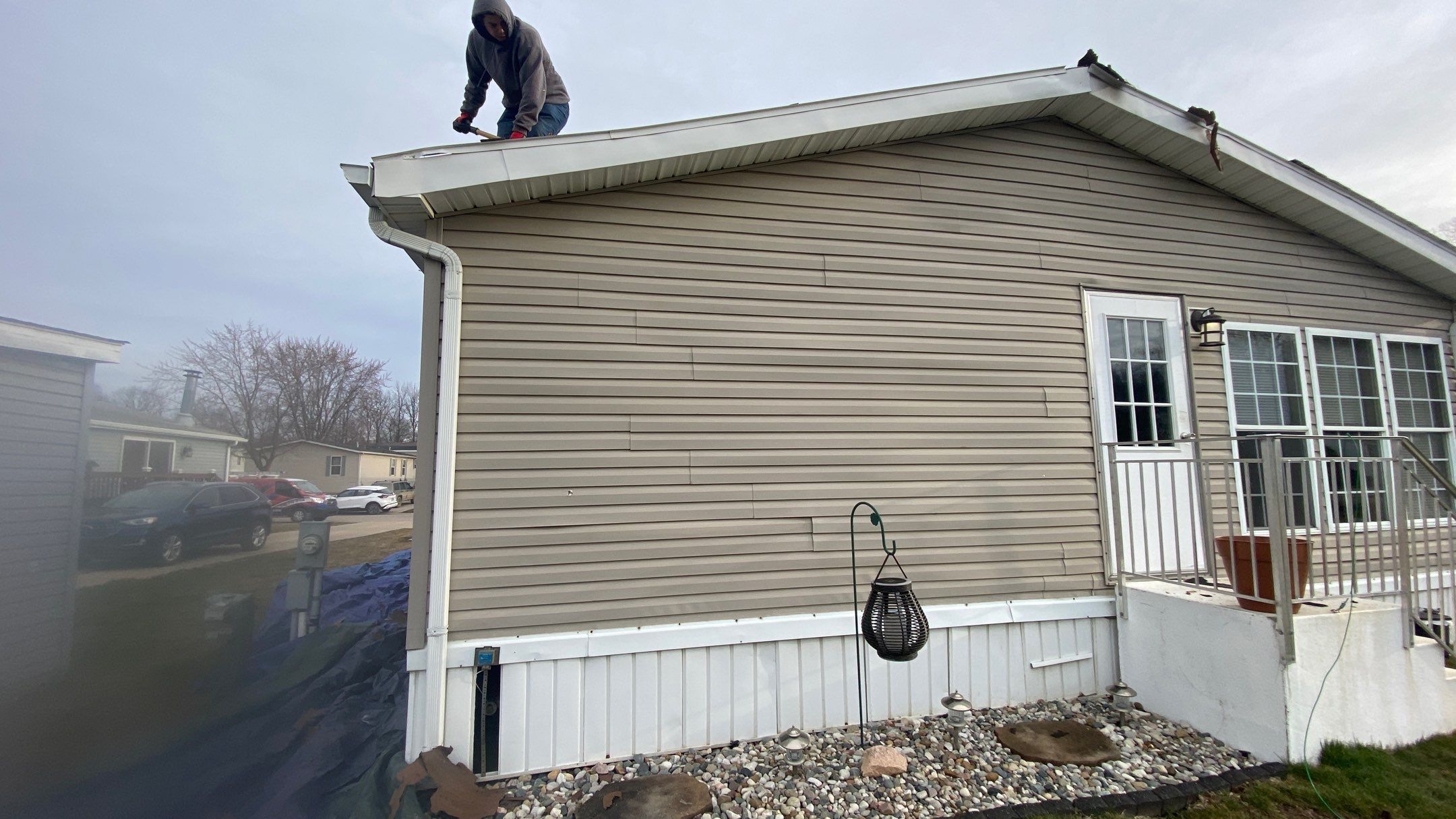 Roof Replacement using CertainTeed Landmark by 180 Contractors