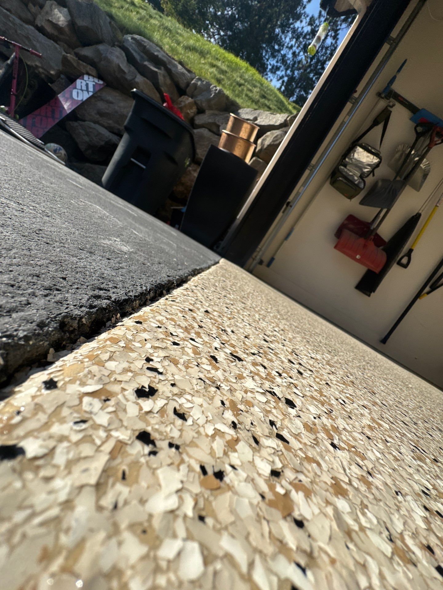 Driftwood Flake Garage Floor Transformation in Coeur d'Alene by Croc Coatings, LLC