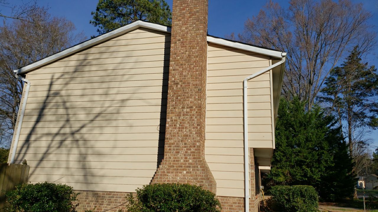 House Wash using cleaner by Power Wash Masters LLC