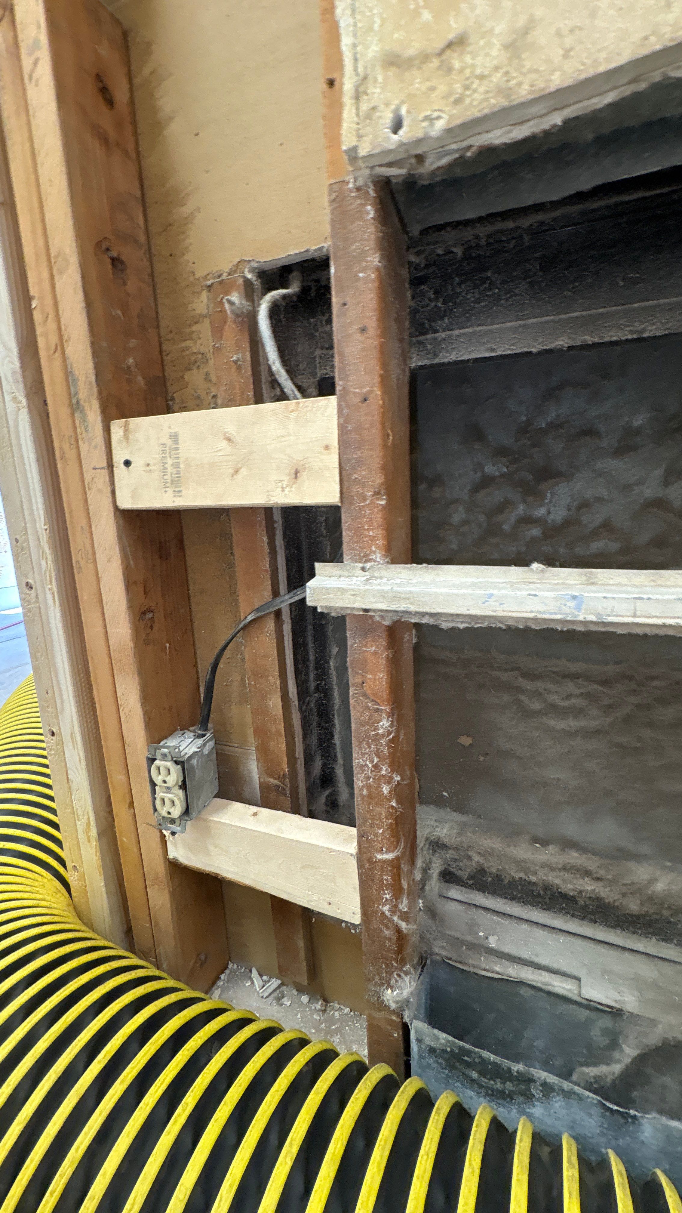 Commerical Air Duct Cleaning in Youngstown, OH by Superior Air Duct Cleaning