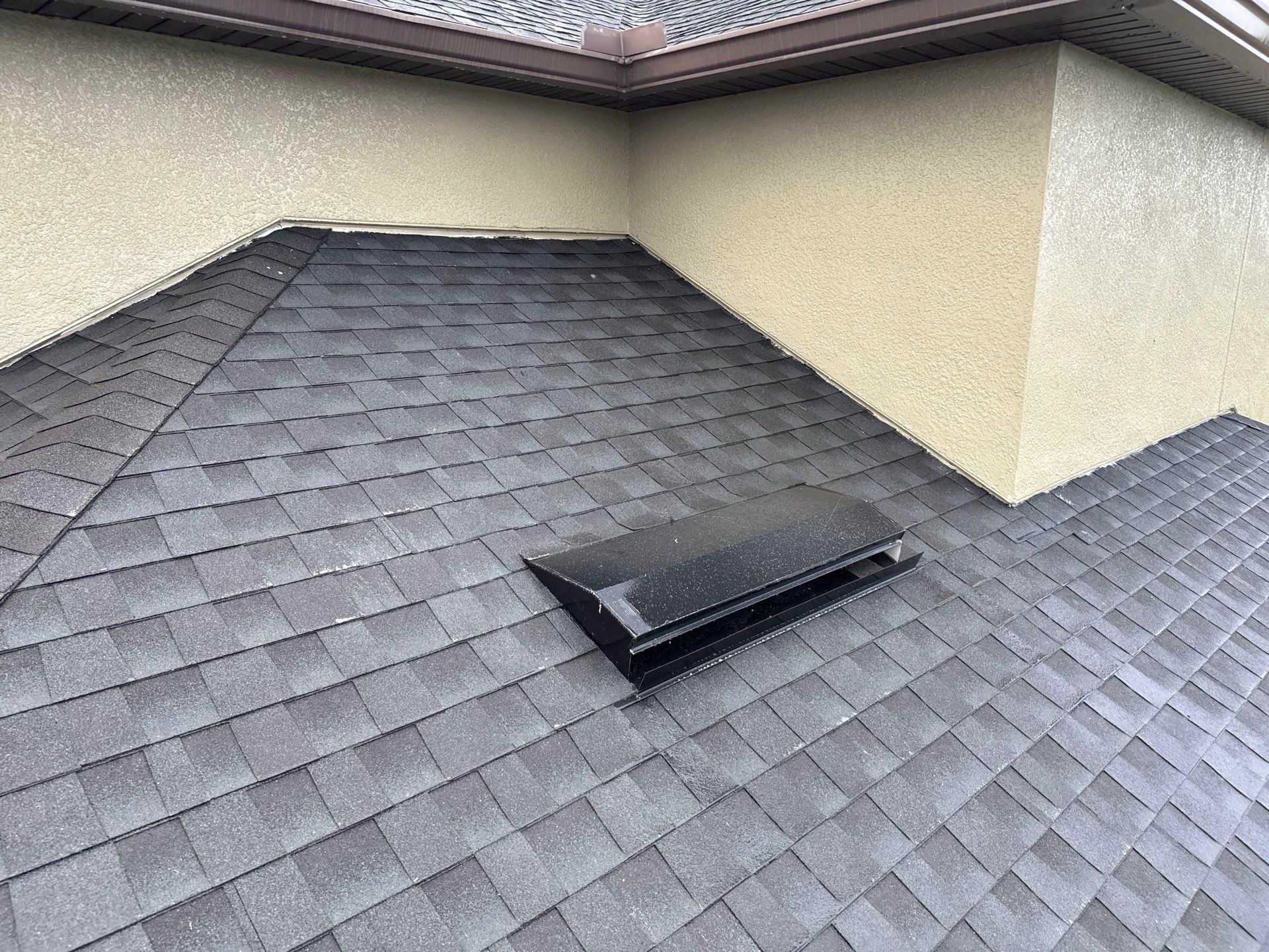 2-Story Asphalt Shingle Roof Cleaning & House Wash – Cypress Mill, Sun City Center, FL by Sunshine AquaWash