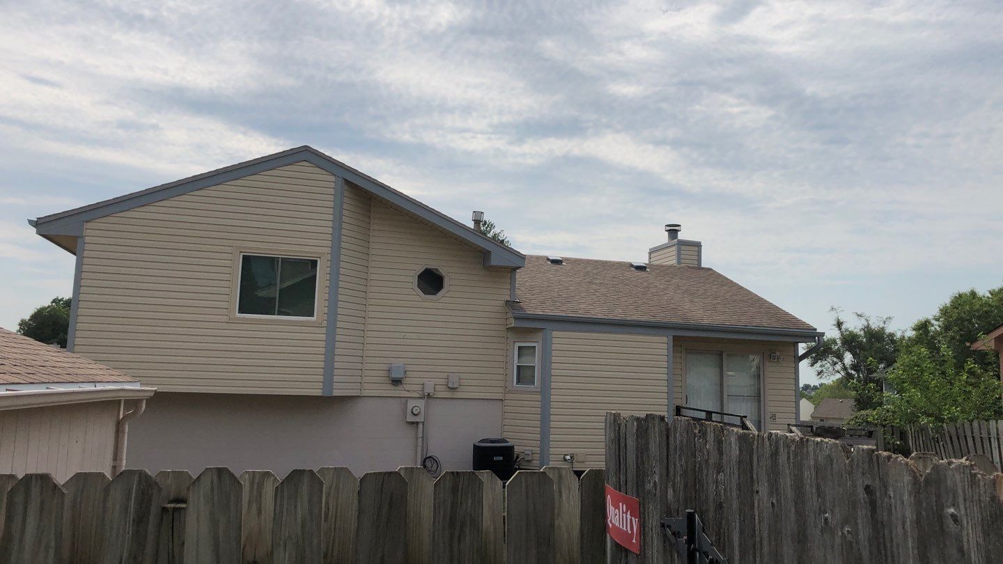 Hail Damage Re-roof in Omaha, NE by White Castle Roofing