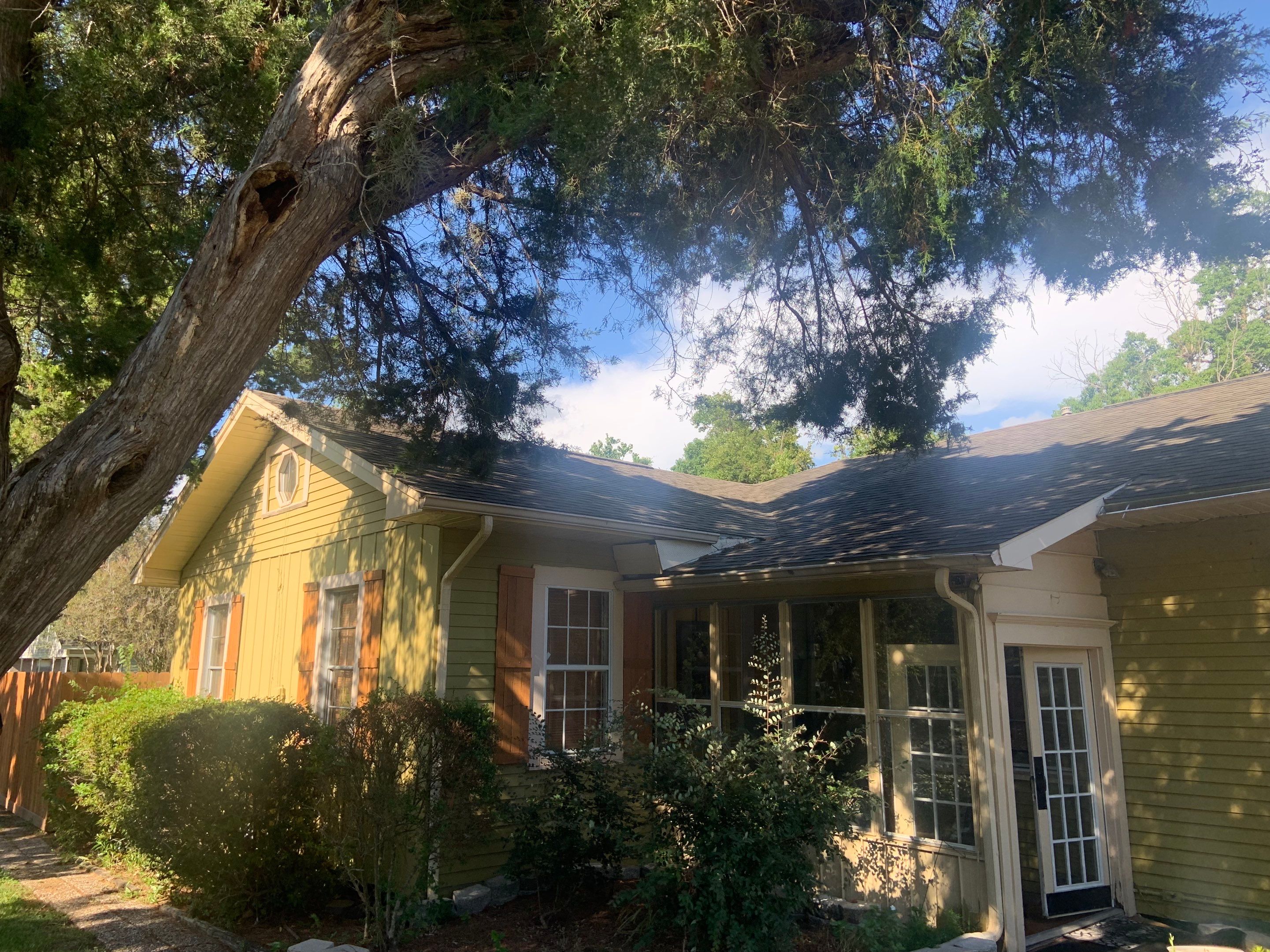 Residential Roofing Installation using Owen's Corning Duration (Lifetime) Shingles by Roof Repair Company