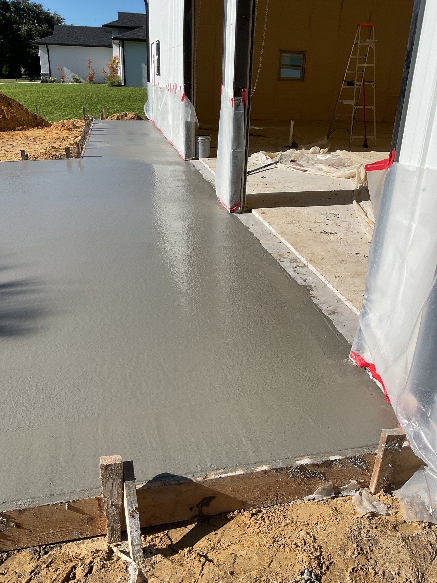 A project for the neighbors by Southern Gulf Construction