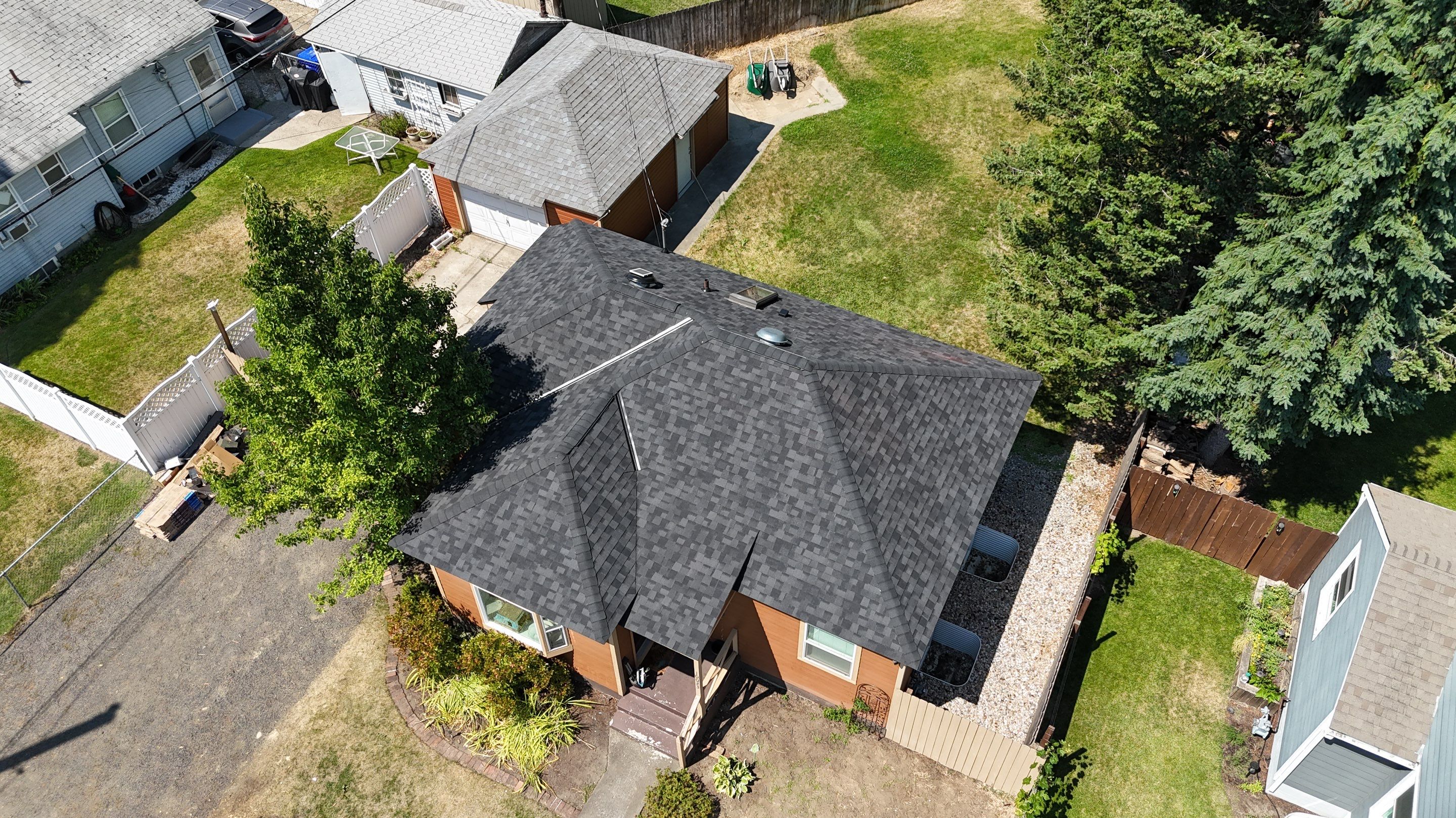Alpine Roofing installed a new CertainTeed Landmark PRO roof in Max Def Moire Black on Andrew, Spokane, WA