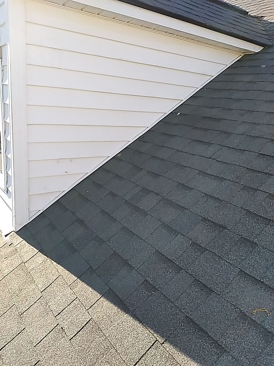 Residential Roofing Installation using Owens Corning Oakridge- Williamsburg Gray by Indigo State Roofing
