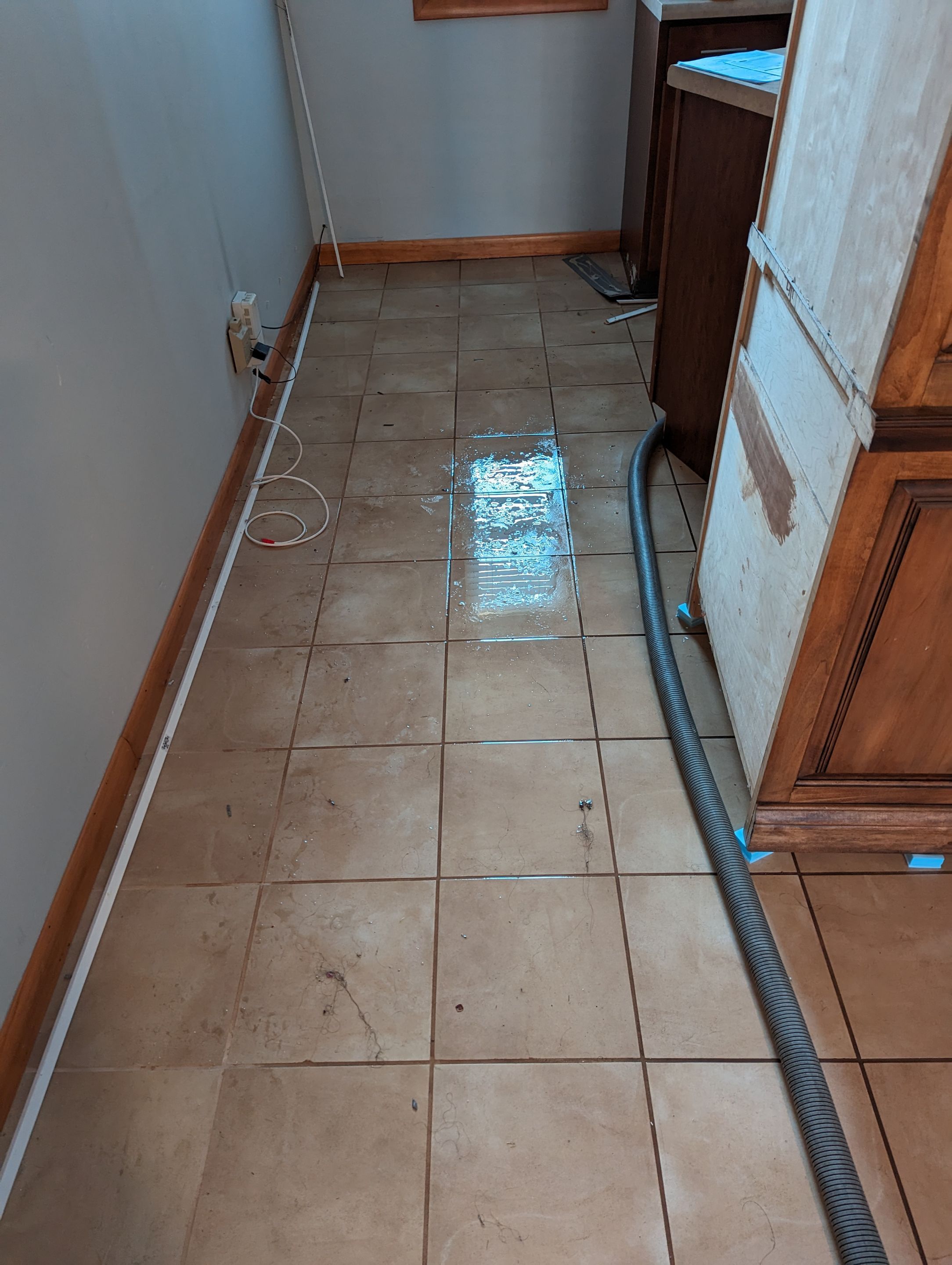 Emergency Service Water Damage in Louisville, KY by ANR Restoration