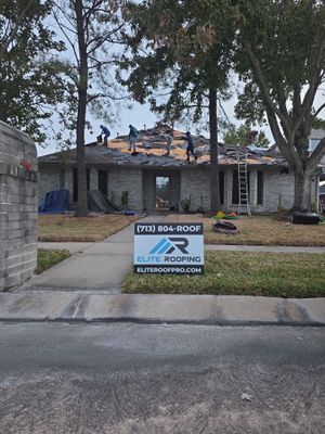 Residential Roof Replacement using OWENS CORNING OAKRIDGE