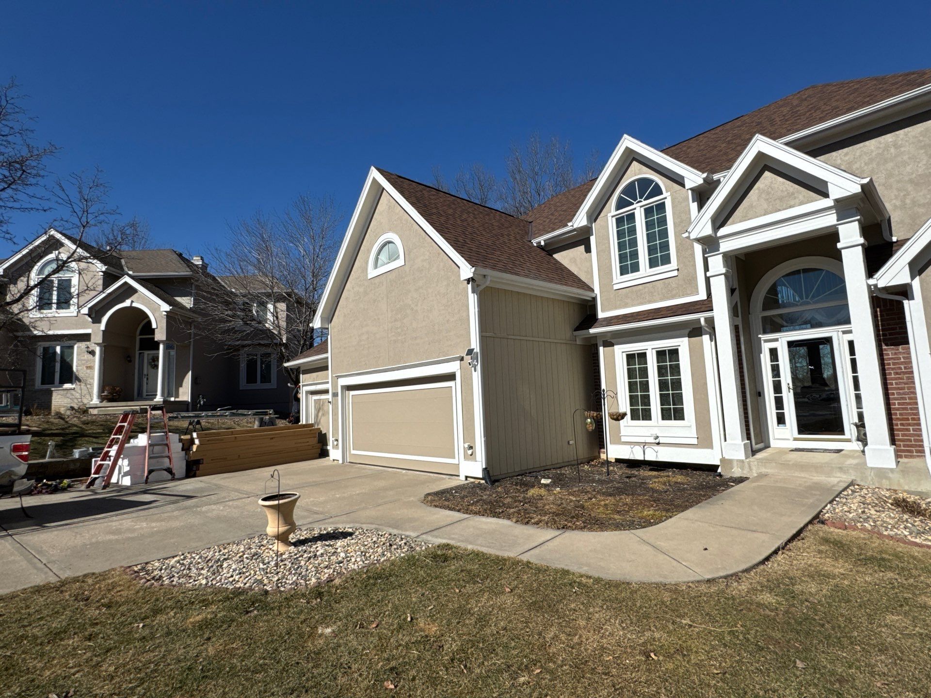 Siding Installation using Clay Market Square by EEC Windows, Siding & Roofing