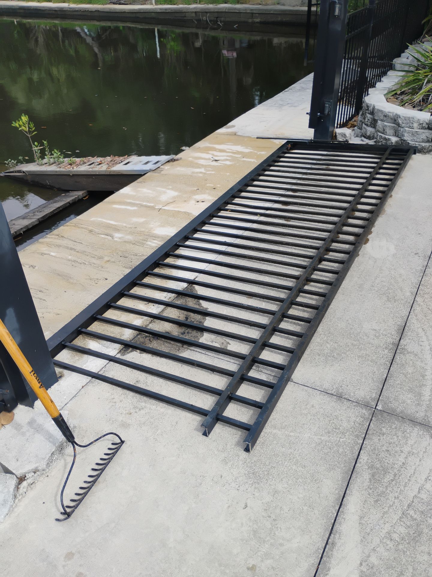 Aluminum Gate Repair by True Fence LLC