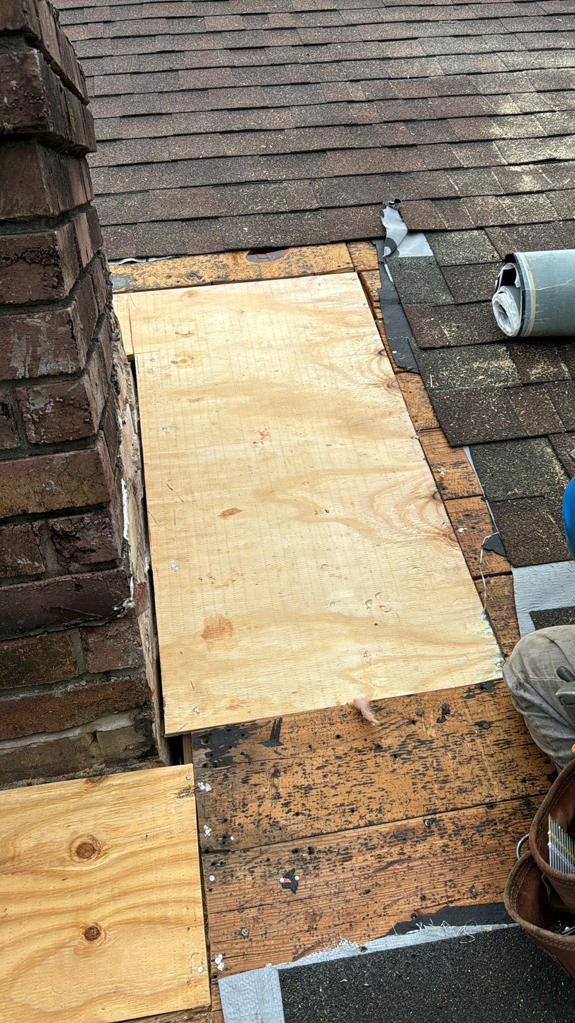Residential Roofing Repair using Owen's Corning Duration (Lifetime) Shingles by Roof Repair Company