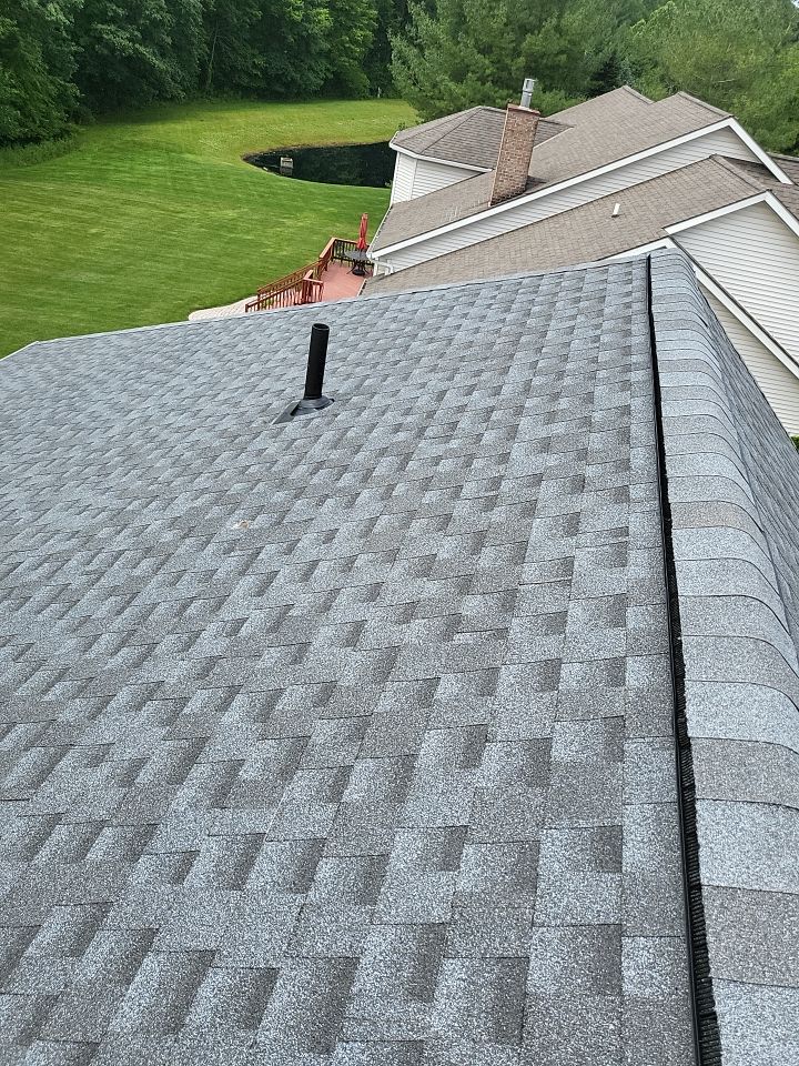 GAF Timberland Color: Pewter Gray by Eagle Eye Roofing