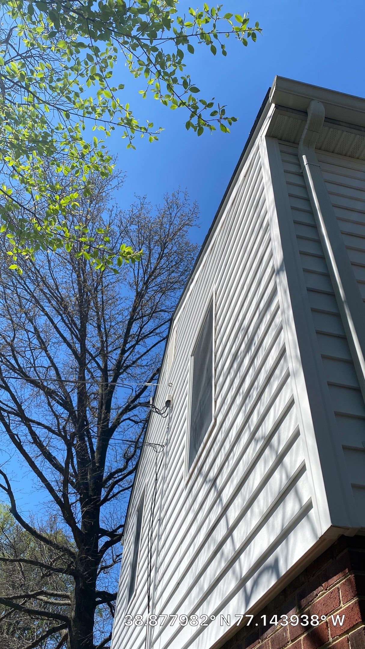 Arlington: CertainTeed Landmark Pro Designer Shingles in Max Def Georgetown Gray by RM Banning, Inc.