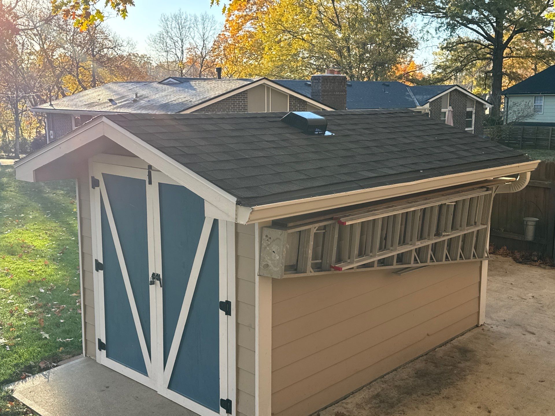 Had a storm and now a new roof! by EEC  Windows, Siding & Roofing 
