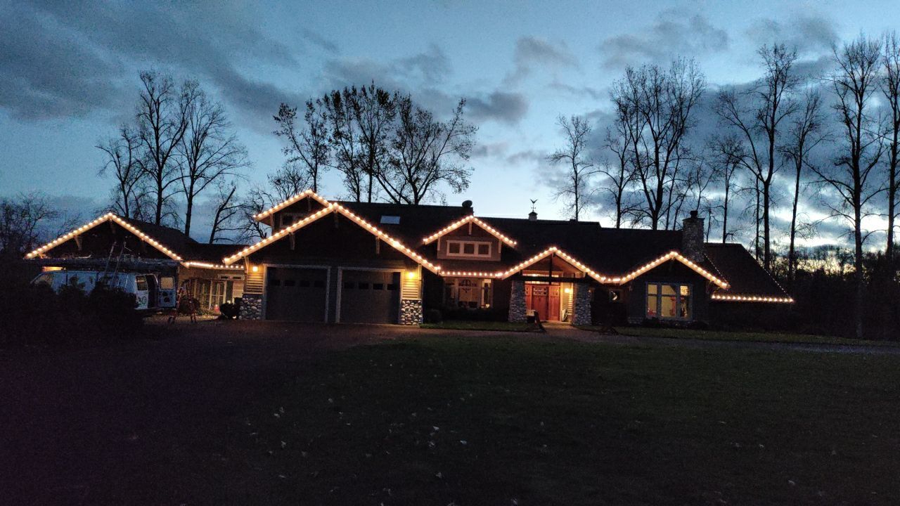 Holiday Lighting using C9 Incandescent Clear by Paul Schopp
