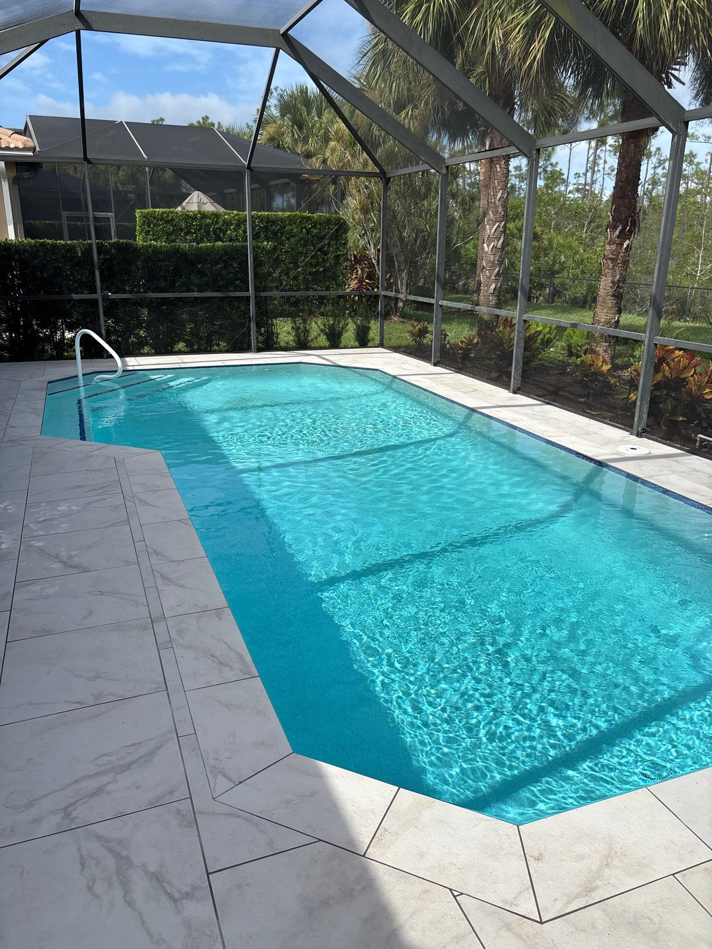 Porcelain Pool Deck - Colonial Country Club by Old Town Pavers Llc