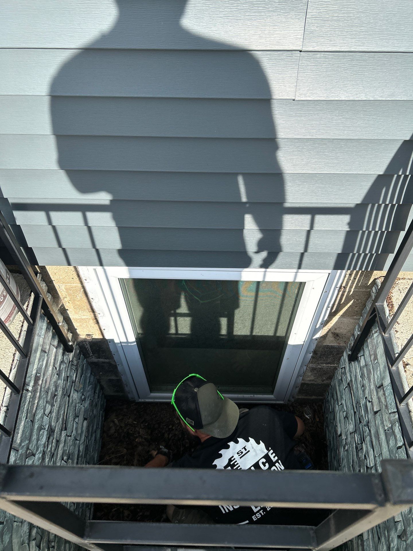 Window Replacement using Pella 250 series vinyl window by United Windows and Siding LLC