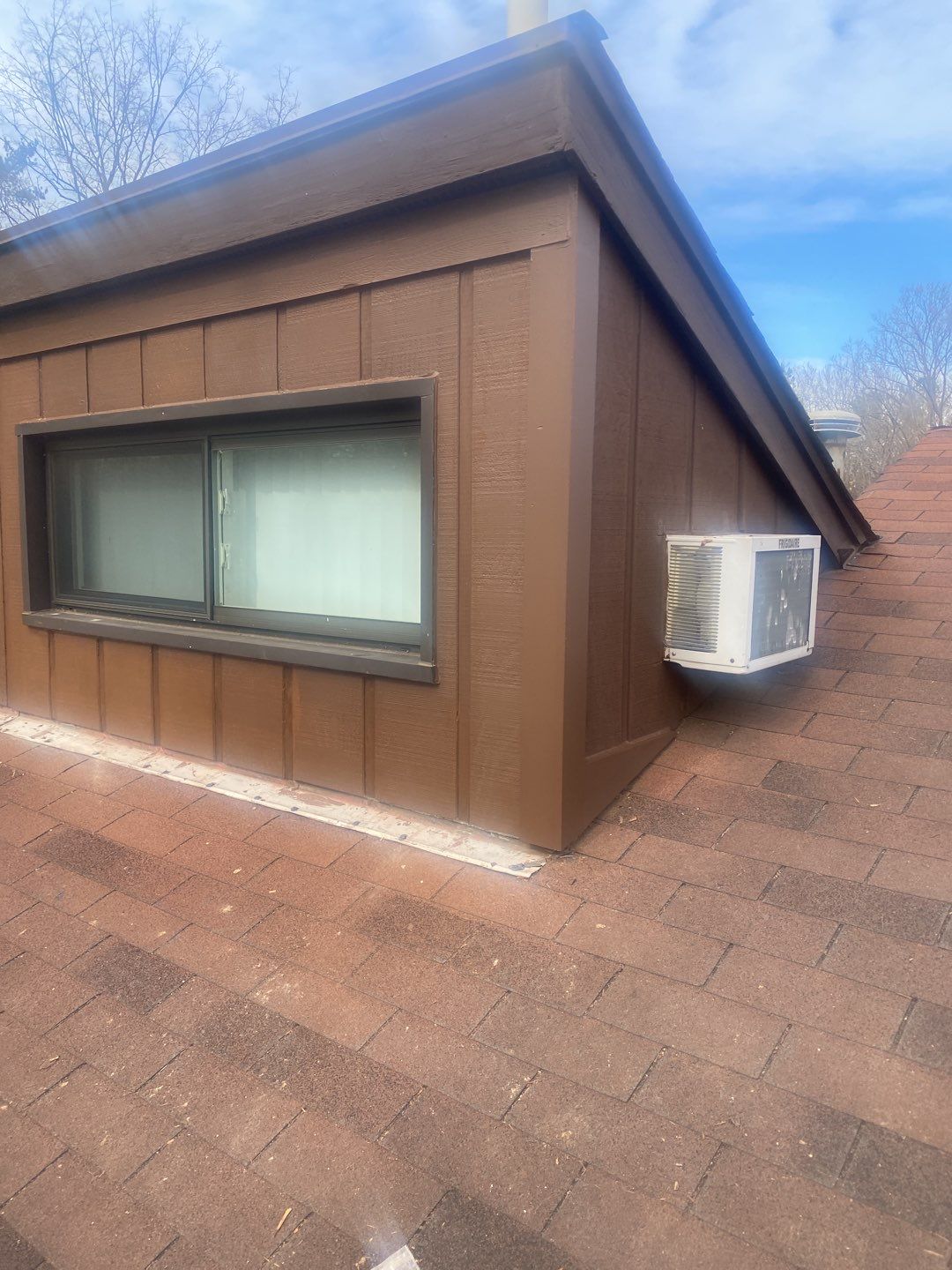 Reston CertainTeed Landmark Resawn Shake New Roof Installation & Siding/Trim Repairs by RM Banning, Inc.