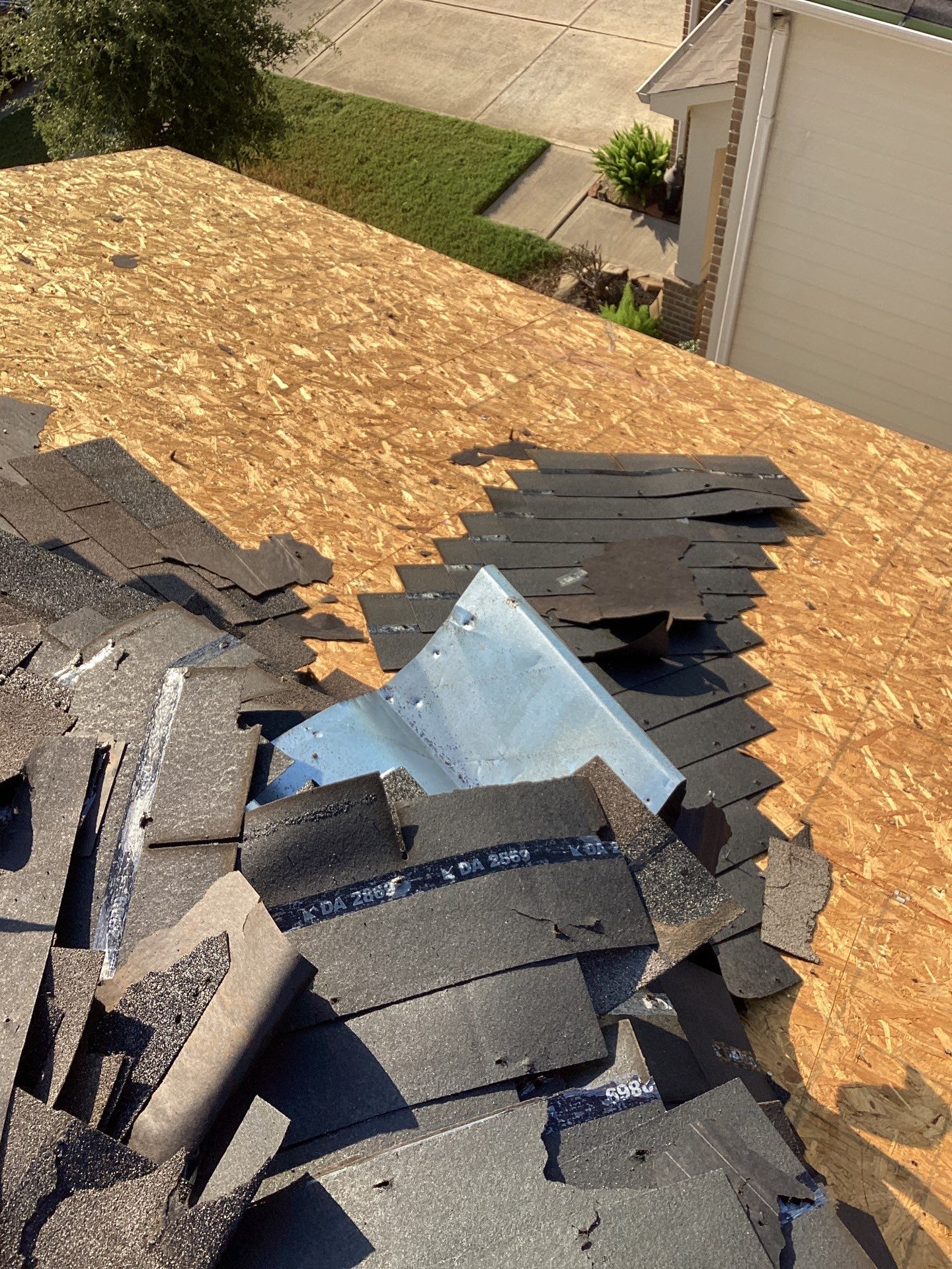 Residential Roofing Installation using Owen's Corning Duration (Lifetime) Shingles by Roof Repair Company