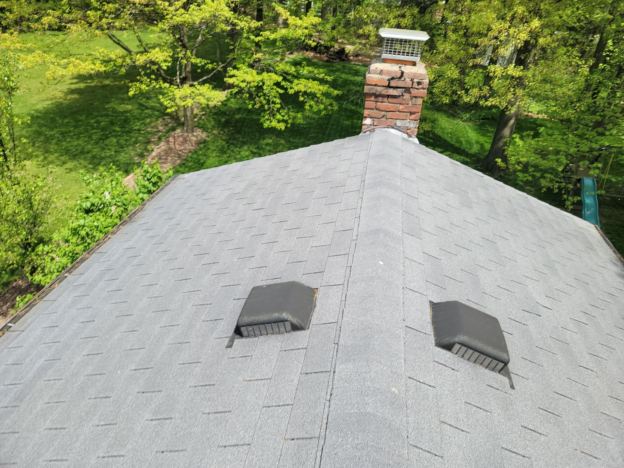 ATLAS PINNACLE COLOR: COASTAL GRANITE by Eagle Eye Roofing