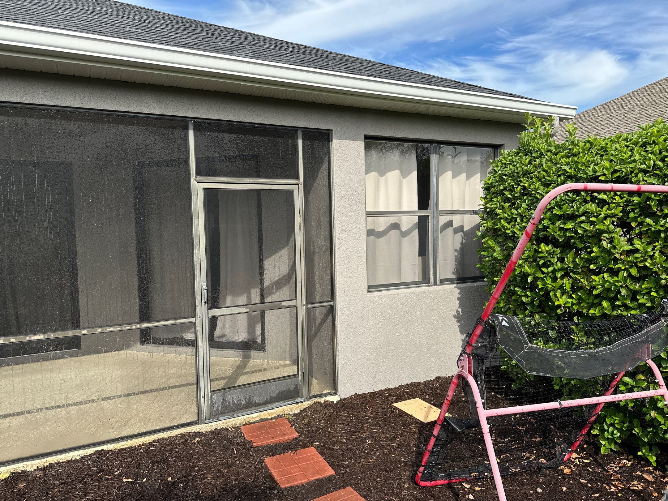 House Wash, Lanai Cleaning, and Driveway Cleaning by Sunshine AquaWash