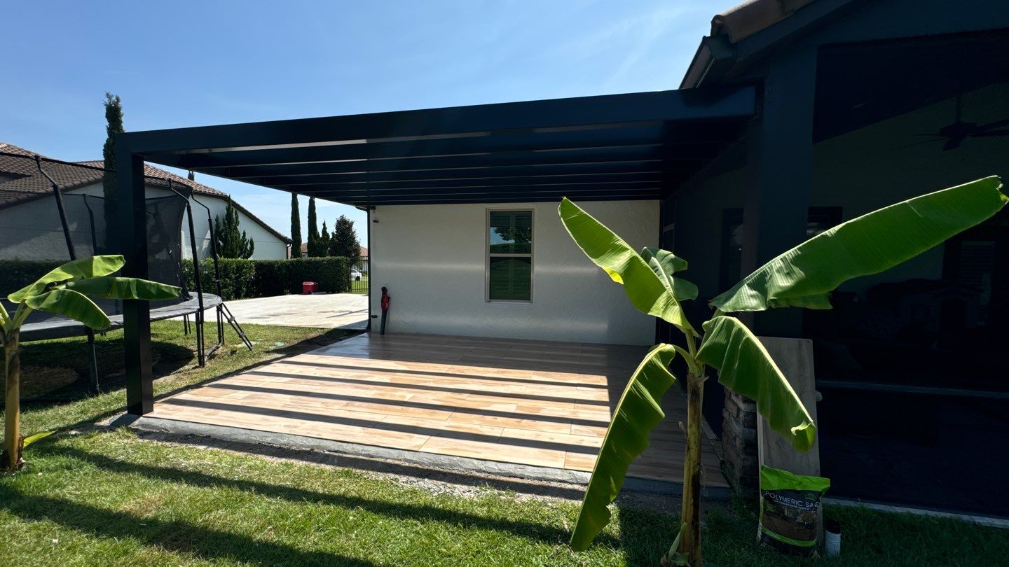 Open trellis pergola by Orlando pergolas 